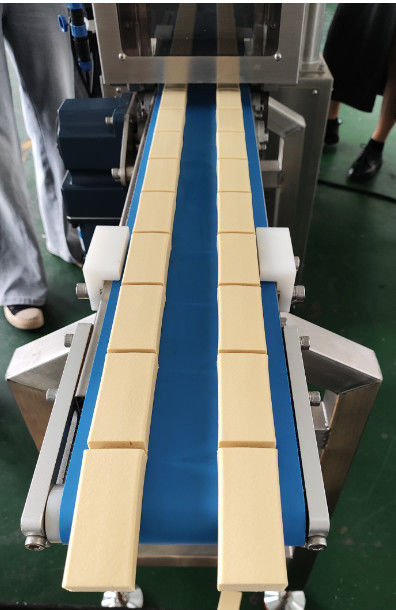 Latest company Solutions about Os clientes vietnamitas trouxeram materiais para a nossa fábrica para testes de máquinas.