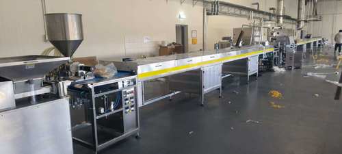 Últimos blogs da empresa sobre 2025 | Sucesso na Letónia Continua: Nova Linha de Barras de Proteína Instalada em Um Mês, Apoiada pela Forte Confiança do Cliente Existente