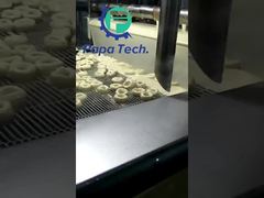 Donut com máquina de revestimento de chocolate